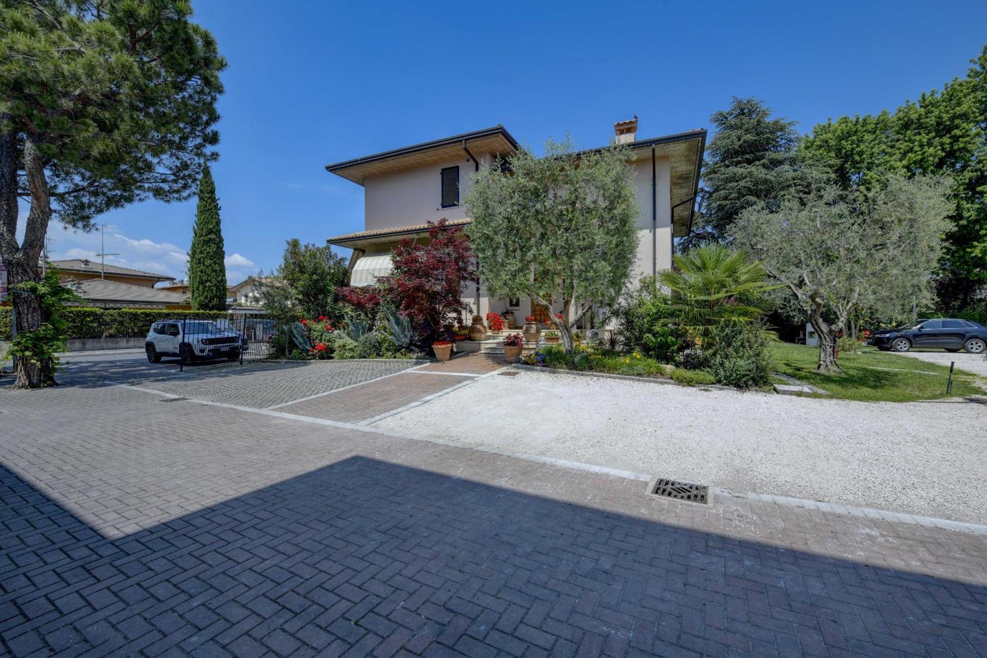 Appartamenti America Sirmione Kamer foto